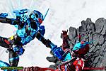 Click image for larger version

Name:	SH-Figuarts-Kamen-Rider-Grease-Blizzard-045.jpg
Views:	244
Size:	287.3 KB
ID:	52993