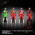 Click image for larger version

Name:	Gokaiger-Ranger-Key-Set-2000th-Edition-Official-009.jpg
Views:	484
Size:	186.5 KB
ID:	36891