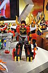 Click image for larger version

Name:	Power Rangers Toy Fair 2012 026.jpg
Views:	1154
Size:	92.0 KB
ID:	839