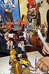Click image for larger version

Name:	Power Rangers Toy Fair 2012 084.jpg
Views:	452
Size:	93.0 KB
ID:	898