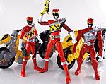 Click image for larger version

Name:	Power-Rangers-Dino-Charge-Dino-Cycle-&-Red-Ranger-057.jpg
Views:	911
Size:	289.2 KB
ID:	25341