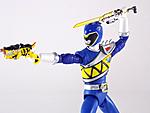 Click image for larger version

Name:	SH-Figuarts-Kyoryu-Blue-&Green-Set-029.jpg
Views:	321
Size:	185.8 KB
ID:	27380