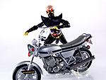 Click image for larger version

Name:	SH-Figuarts-Hakaiders-White-Crow-031.JPG
Views:	306
Size:	573.4 KB
ID:	29935