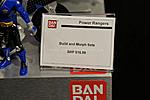 Click image for larger version

Name:	Power Rangers Toy Fair 2012 067.jpg
Views:	582
Size:	71.0 KB
ID:	880