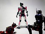 Click image for larger version

Name:	Figuarts-Blog-Teases-Zi-O-Geiz-Decade.jpg
Views:	264
Size:	65.0 KB
ID:	50715