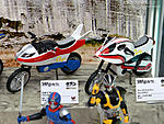 Click image for larger version

Name:	Tamashii-Nations-Summer-Collection-SH-Figuarts-Kamen-Rider-Displays-015.jpg
Views:	566
Size:	452.1 KB
ID:	29426