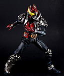 Click image for larger version

Name:	SIC-Kamen-Rider-Kiva-032.jpg
Views:	416
Size:	280.2 KB
ID:	31970