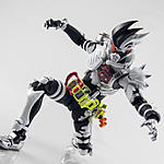 Click image for larger version

Name:	S.H.Figuarts Kamen Rider Genm Level X-0 2.jpg
Views:	306
Size:	54.1 KB
ID:	57055