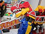 Click image for larger version

Name:	Kyoryugertoys09.jpg
Views:	368
Size:	93.6 KB
ID:	6928